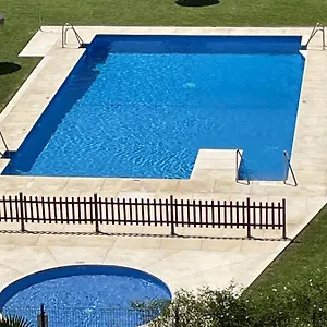 Encantador Piso Con Terraza Y Piscina Apartamento